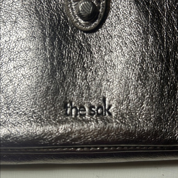 The Sak Iris Leather Metallic Silver Wallet/purse - Picture 3 of 8